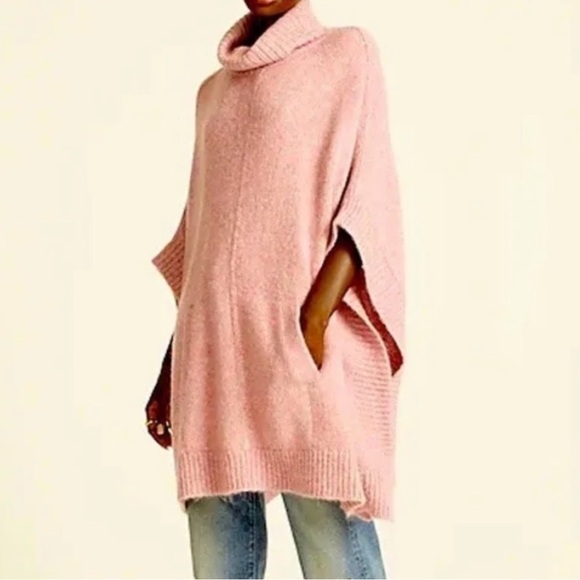 J Crew Relaxed Turtle Neck Poncho in Wisteria - Picture 1 of 2